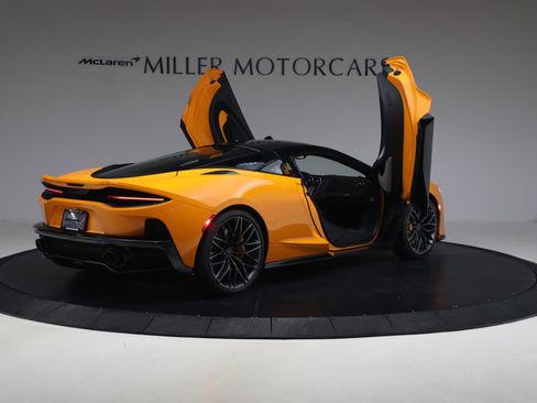 New 2026 McLaren GTS image 18