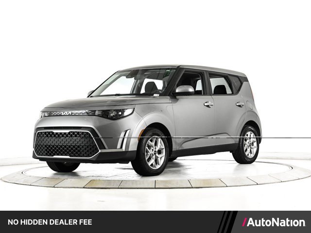 Used 2024 Kia Soul LX w/ Option Group 015 FWD image 1