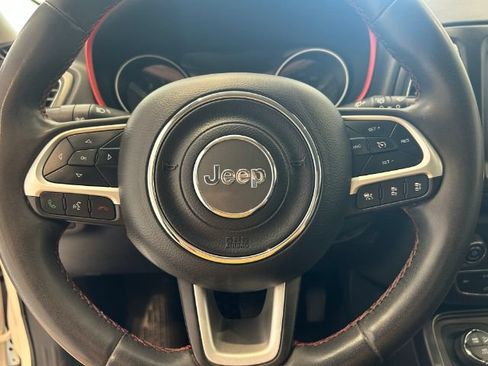 Used 2021 Jeep Compass Trailhawk AWD/4WD image 16
