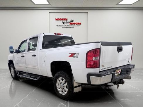 Used 2011 Chevrolet Silverado 2500 LT AWD/4WD image 5