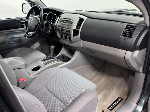 Used 2023 Toyota Tacoma TRD Off-Road AWD/4WD image 26