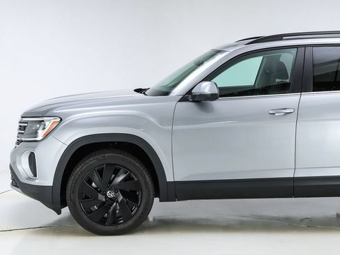 New 2026 Volkswagen Atlas SE FWD image 43