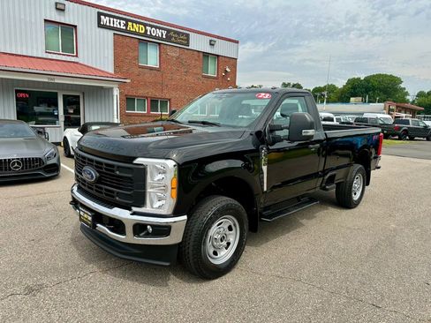 Used 2023 Ford F350 XL w/ FX4 Off-Road Package AWD/4WD image 1