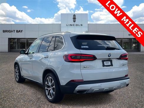 Used 2022 BMW X5 xDrive40i w/ Parking Assistance Package image 4