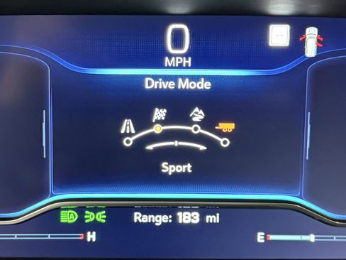 Used 2022 Chevrolet Tahoe RST w/ Luxury Package image 24