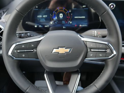 New 2026 Chevrolet Equinox LT image 12