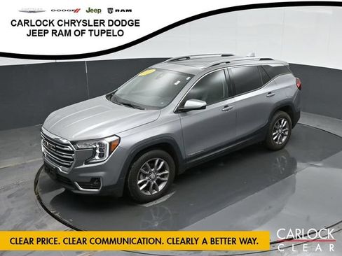 Used 2023 GMC Terrain SLT w/ LPO, Floor Liner Package AWD/4WD image 52