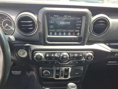 Used 2022 Jeep Wrangler Unlimited Sport AWD/4WD image 9