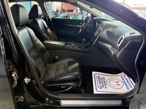 Used 2016 Nissan Maxima SR image 23