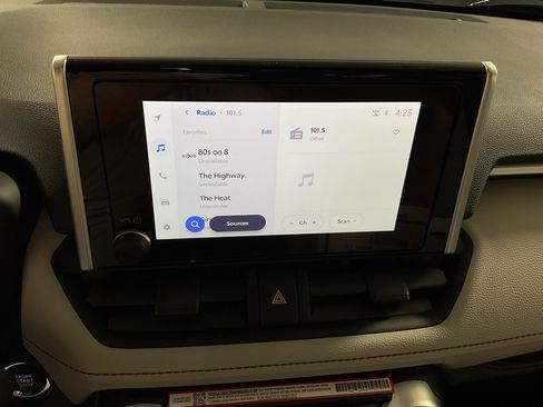 New 2025 Toyota RAV4 XLE image 23