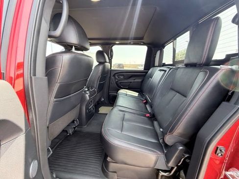 Used 2024 Nissan Titan PRO-4X w/ Pro-4x Convenience Package AWD/4WD image 16