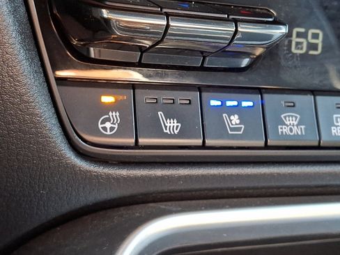 Certified 2024 MAZDA CX-90 Plug-In Hybrid w/ Premium Plus AWD/4WD image 30