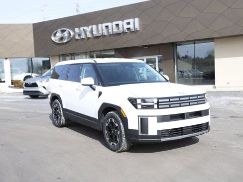 New 2026 Hyundai Santa Fe SE image 1