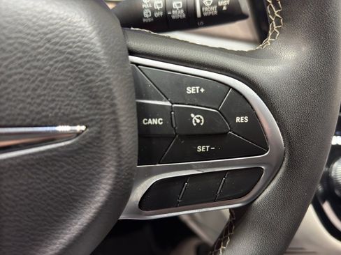 Used 2024 Chrysler Voyager LX image 26