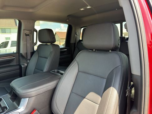 Used 2024 GMC Sierra 2500 SLT w/ SLT Premium Package AWD/4WD image 9