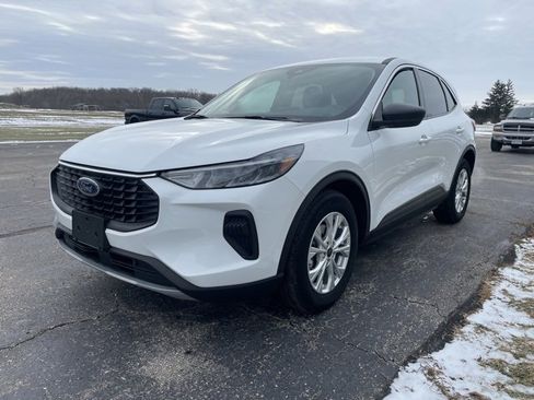 Used 2023 Ford Escape Active image 7