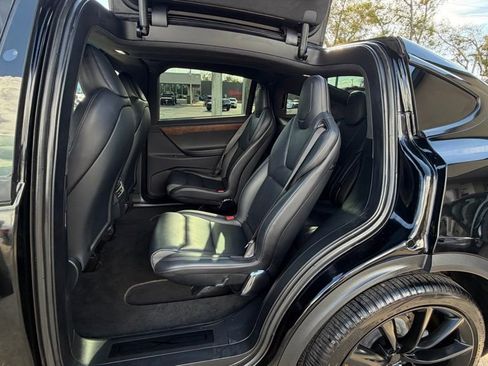 Used 2020 Tesla Model X Long Range image 86