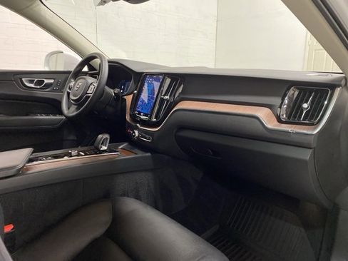 Used 2023 Volvo XC60 B5 Plus w/ Protection Package Premier image 78
