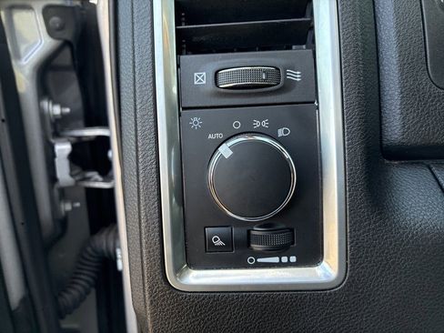 Used 2024 RAM 1500 Classic SLT image 13