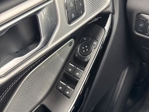 Used 2022 Ford Explorer ST w/ Equipment Group 401A image 8