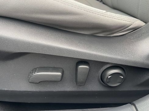 Used 2020 Subaru Legacy Premium image 20