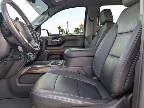 Used 2021 Chevrolet Silverado 1500 LT Trail Boss w/ Convenience Package II image 21