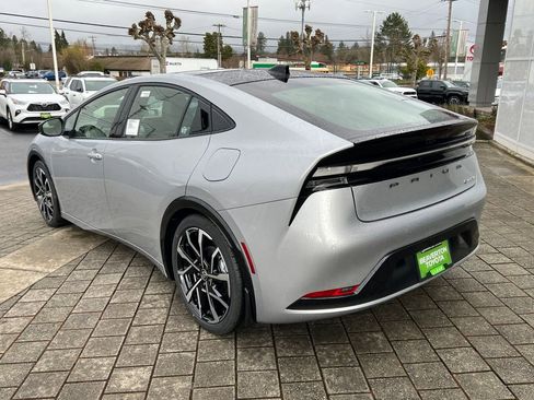 New 2026 Toyota Prius Plug-In Hybrid image 3