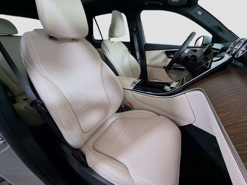 New 2026 Mercedes-Benz GLC 300 4MATIC image 31