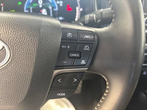 Used 2025 Toyota Camry LE FWD image 9