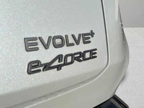 Used 2025 Nissan Ariya AWD image 7