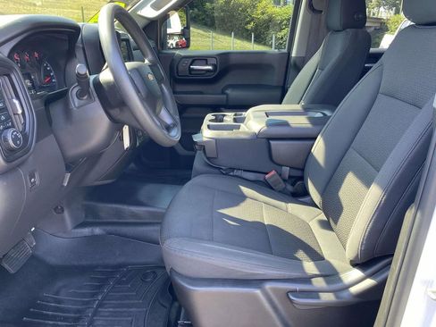 Used 2020 Chevrolet Silverado 1500 W/T w/ WT Value Package AWD/4WD image 14