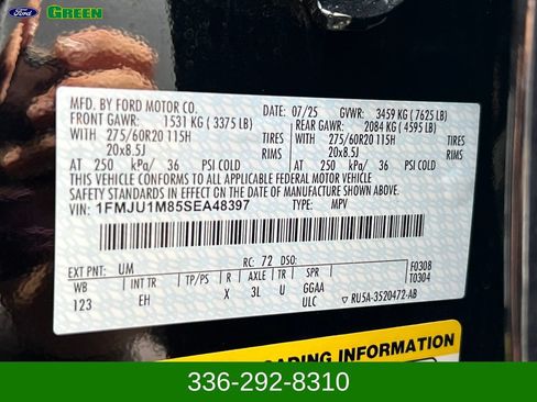 Used 2025 Ford Expedition Platinum AWD/4WD image 29