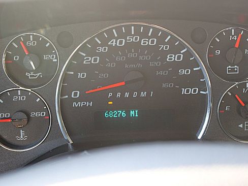 Used 2022 Chevrolet Express 3500 w/ Power Convenience Package image 29