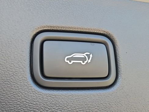 Used 2024 Hyundai Tucson Limited FWD image 17