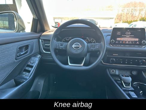 Used 2023 Nissan Rogue S AWD/4WD image 16