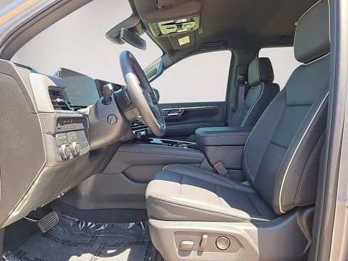 Used 2026 Chevrolet Tahoe Premier AWD/4WD image 26