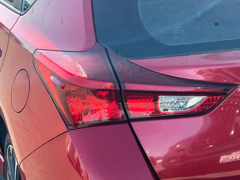 Used 2018 Toyota Corolla iM w/ Carpet Mat Package (TMS) FWD image 20