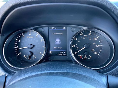 Used 2018 Nissan Rogue S image 10