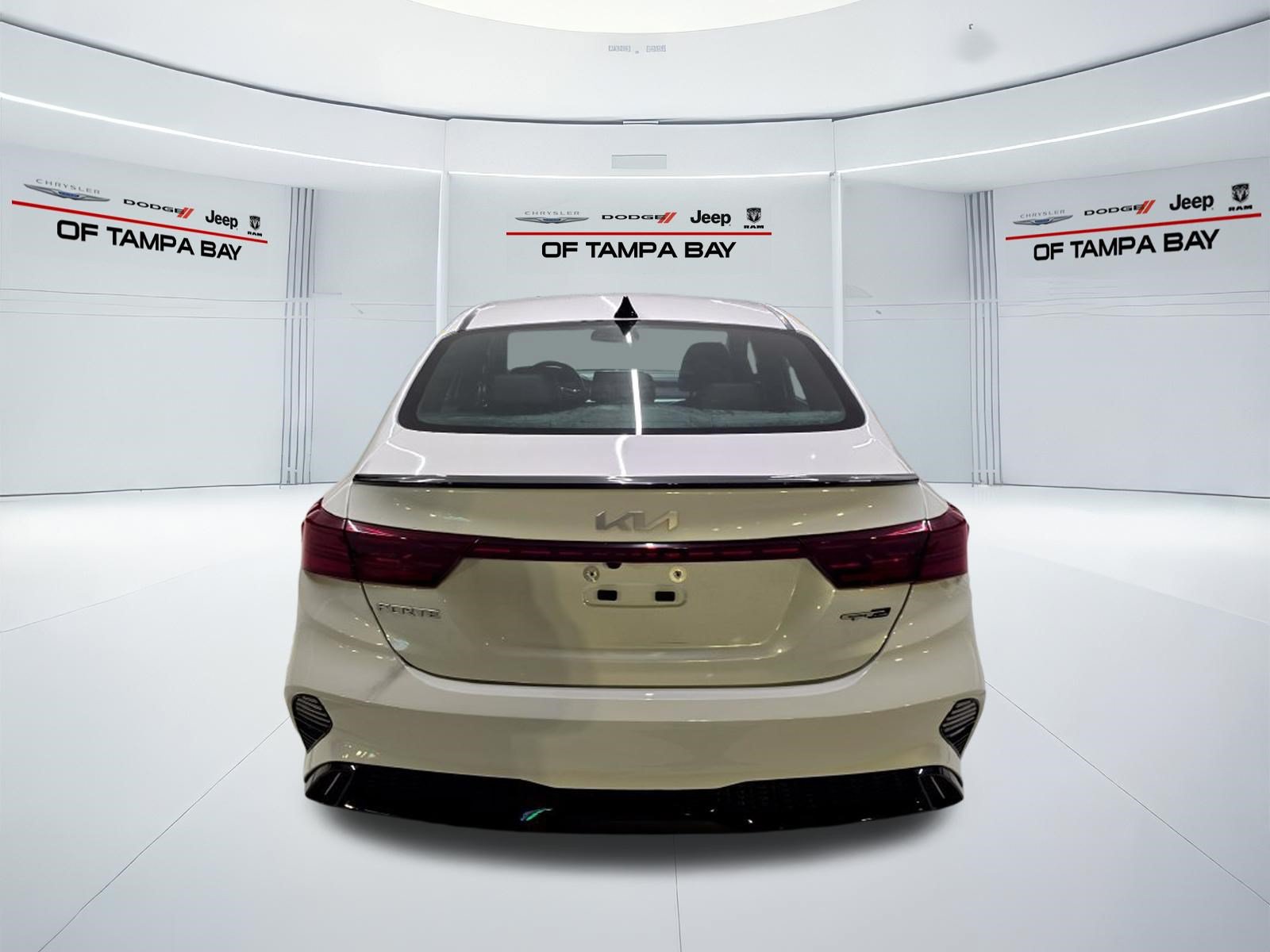 Used 2024 Kia Forte GT-Line w/ GT-Line Premium Package FWD image 5