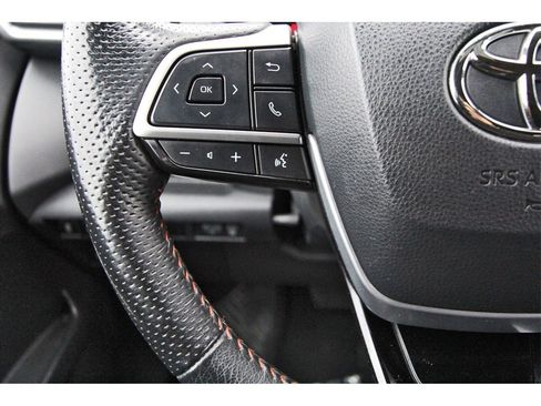 Used 2023 Toyota Sienna XSE image 15