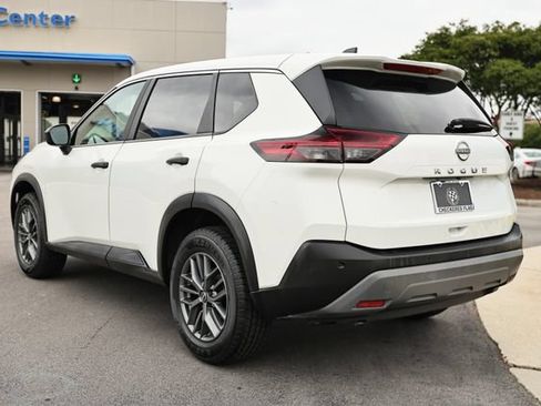 Used 2023 Nissan Rogue S FWD image 7