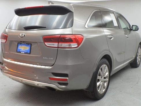 Used 2016 Kia Sorento SX w/ SXL Technology Package AWD/4WD image 10