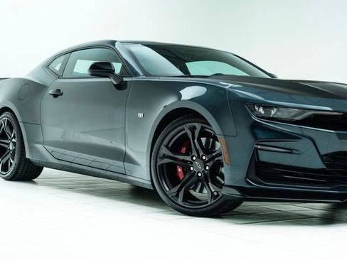 Used 2022 Chevrolet Camaro SS image 3