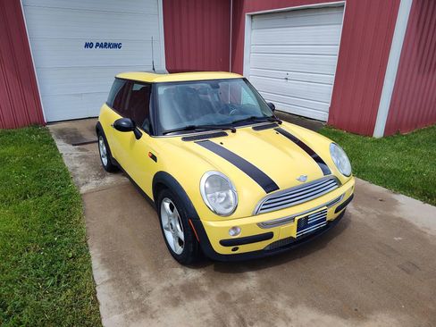 Used 2003 MINI Cooper Hardtop FWD image 4