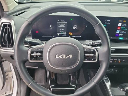 Certified 2024 Kia Sorento S AWD/4WD image 16