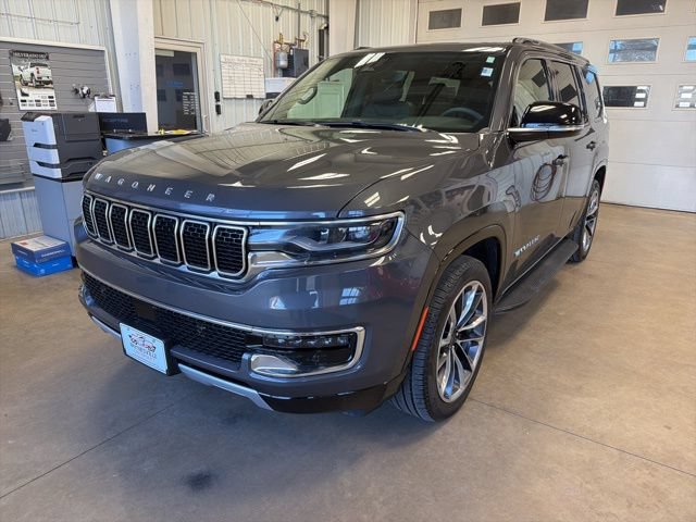 Used 2024 Jeep Wagoneer Series II w/ Premium Group I AWD/4WD image 2