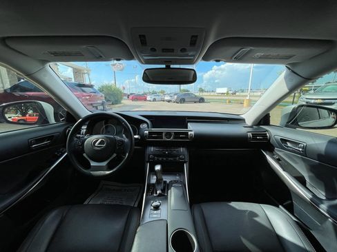 Used 2014 Lexus IS 250 w/ Navigation Package RWD image 26