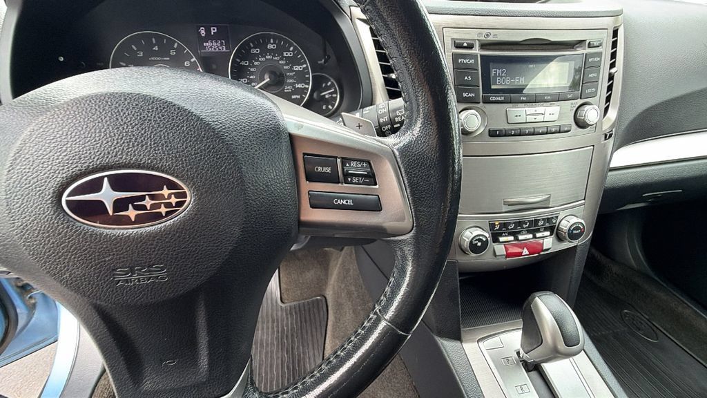 Used 2012 Subaru Outback 2.5i Premium AWD/4WD image 28