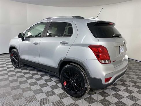 Used 2019 Chevrolet Trax LT w/ Redline Edition image 6