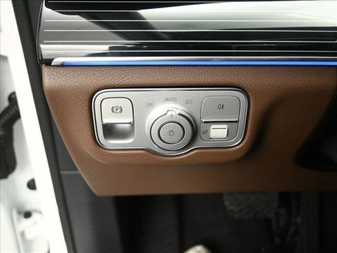 Certified 2026 Mercedes-Benz GLE 450 4MATIC image 17